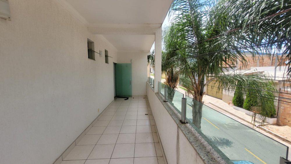 Casa, Novo Barreirinho, 3 Quartos, 4 Vagas, 1 Suíte