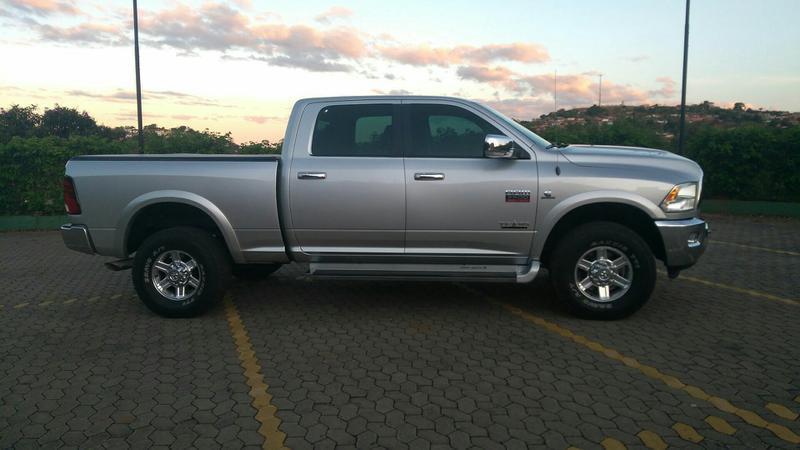 Dodge Ram 2500 Laramie 6.7 Tdi CD 4x4 Dies