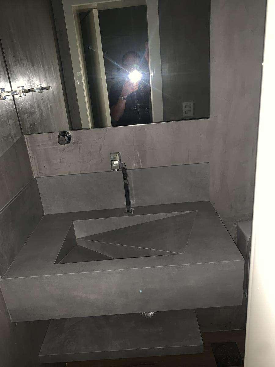 Sala, Lourdes, 0 Vaga