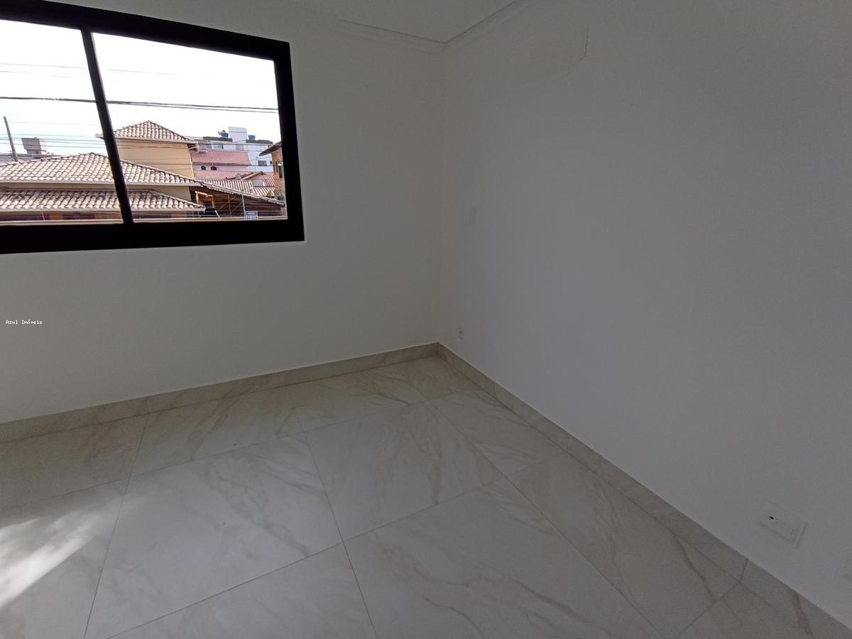 Casa, Planalto, 3 Quartos, 2 Vagas, 1 Suíte