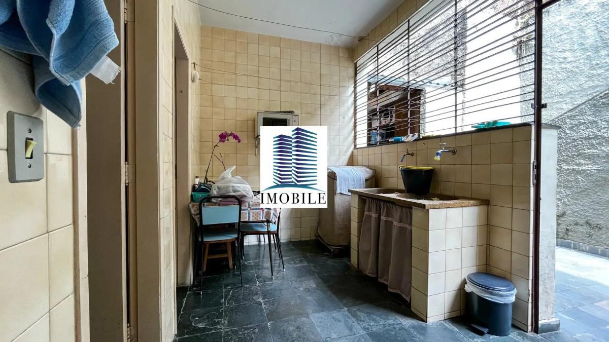 Casa, Luxemburgo, 4 Quartos, 4 Vagas, 2 Suítes