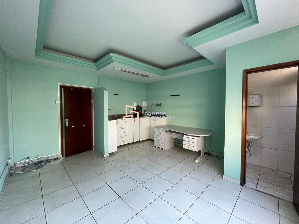 Sala, Centro