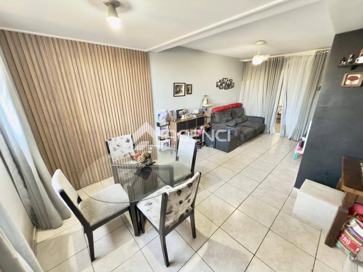 Casa, Cabral, 3 Quartos, 0 Vaga, 1 Suíte