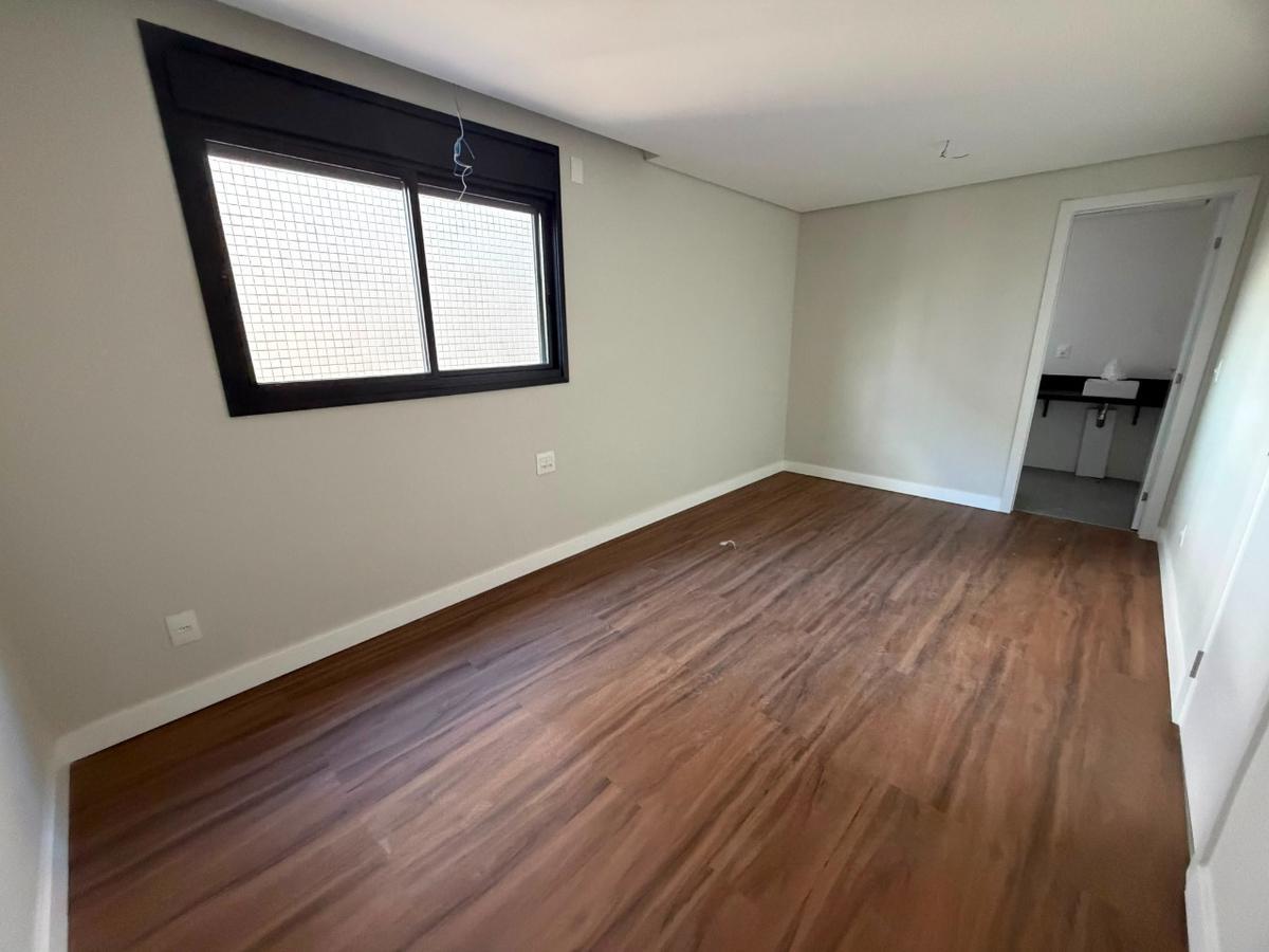 Cobertura, Cidade Nova, 4 Quartos, 3 Vagas, 2 Suítes