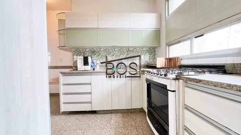 Apartamento, Funcionários, 4 Quartos, 2 Vagas, 1 Suíte