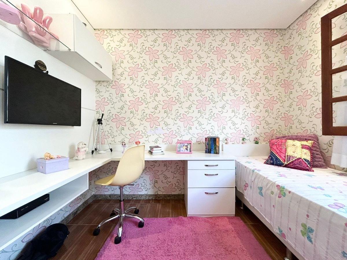 Casa, Itapoã, 4 Quartos, 6 Vagas, 1 Suíte