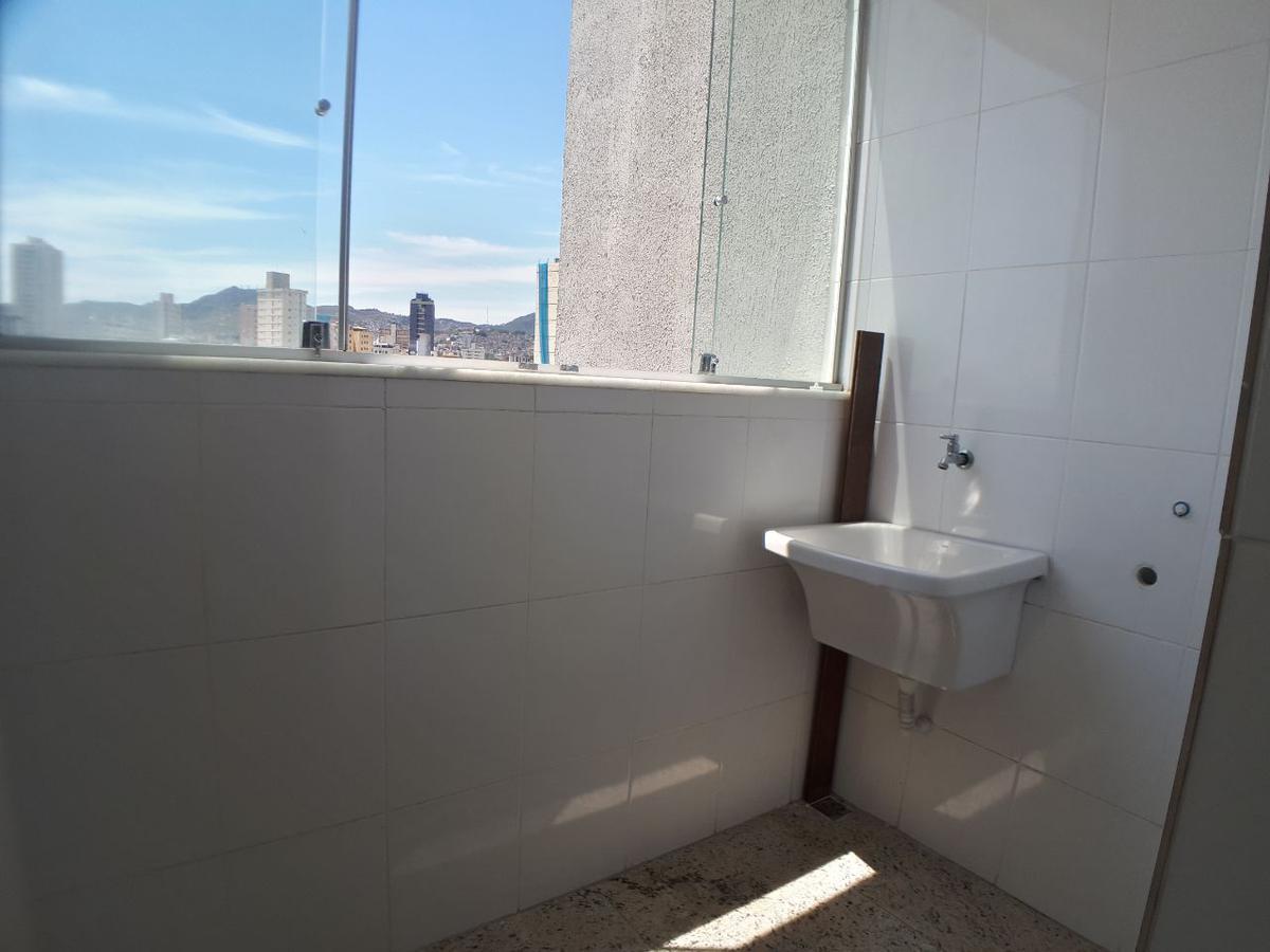 Apartamento, Floresta, 3 Quartos, 2 Vagas, 1 Suíte