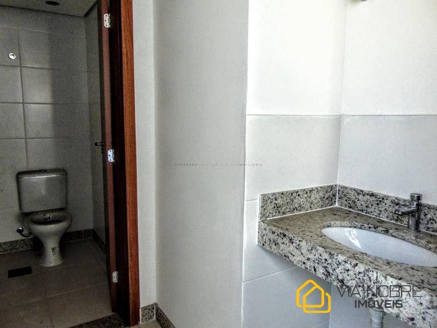 Sala, Savassi, 4 Vagas