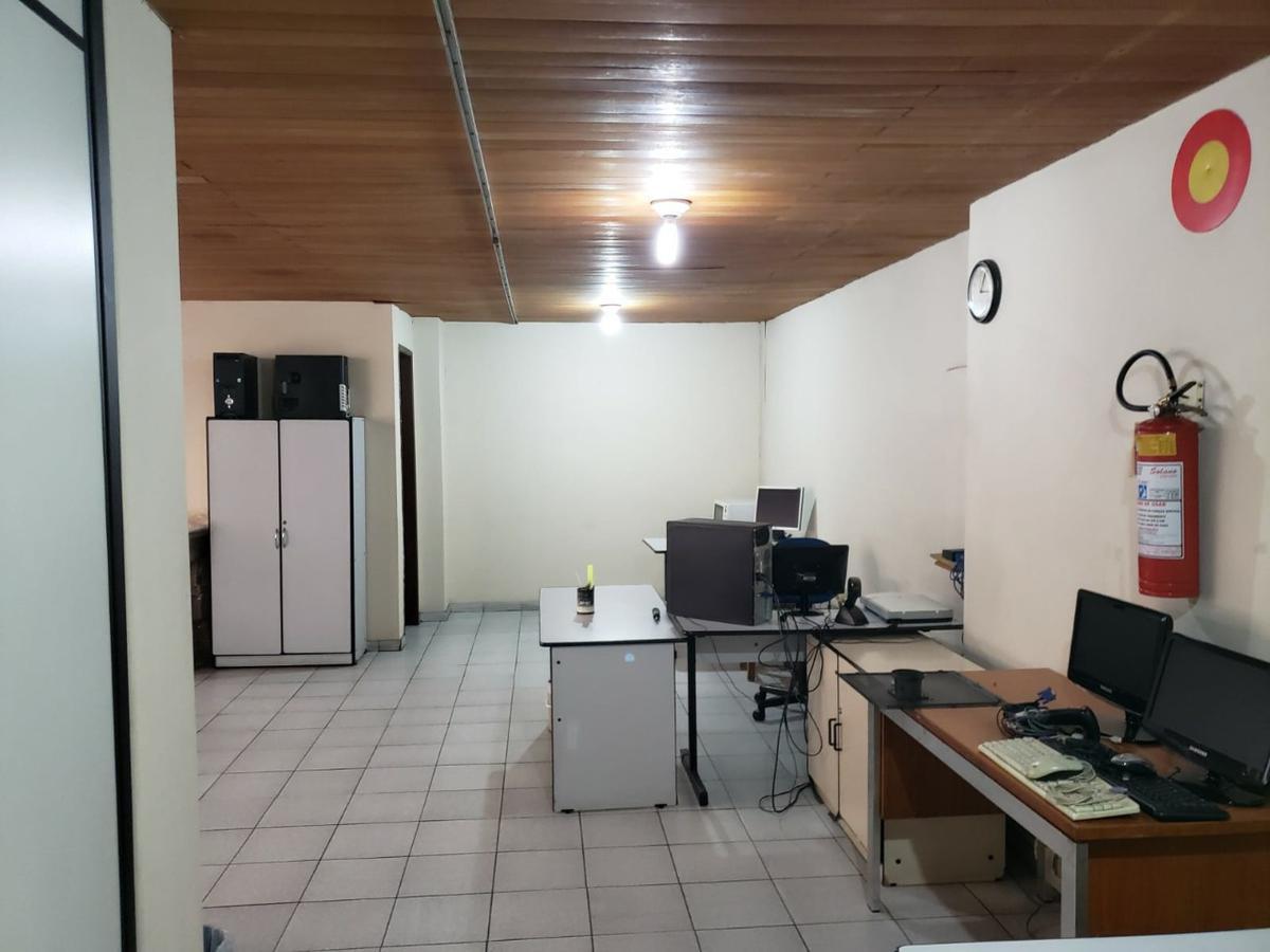 Prédio, Centro, 0 Quarto, 0 Vaga