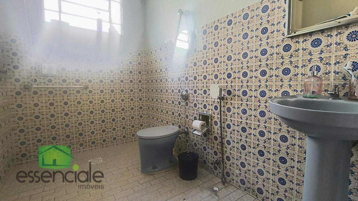 Casa, Santa Cruz Industrial, 3 Quartos, 3 Vagas, 1 Suíte
