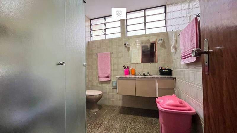 Casa, Comiteco, 4 Quartos, 3 Vagas, 2 Suítes