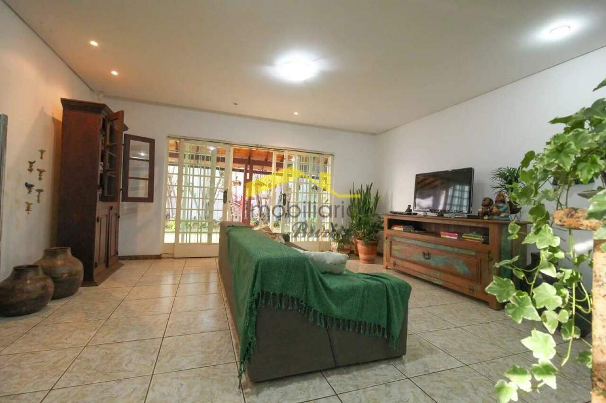 Casa, Buritis, 4 Quartos, 4 Vagas, 1 Suíte