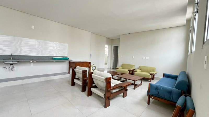 Cobertura, Centro, 2 Quartos, 0 Vaga, 4 Suítes