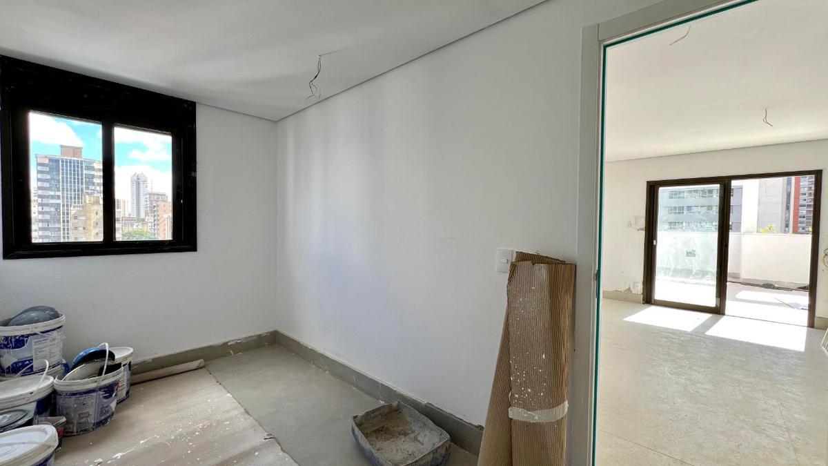 Cobertura, Funcionários, 3 Quartos, 2 Vagas, 1 Suíte