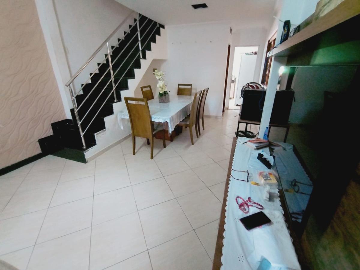 Casa, Céu Azul, 3 Quartos, 4 Vagas, 1 Suíte