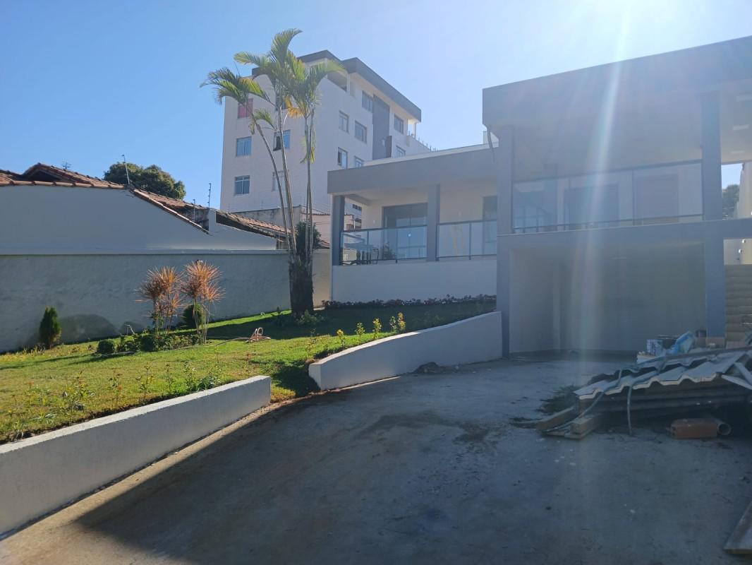 Casa, Itapoã, 3 Quartos, 4 Vagas, 1 Suíte
