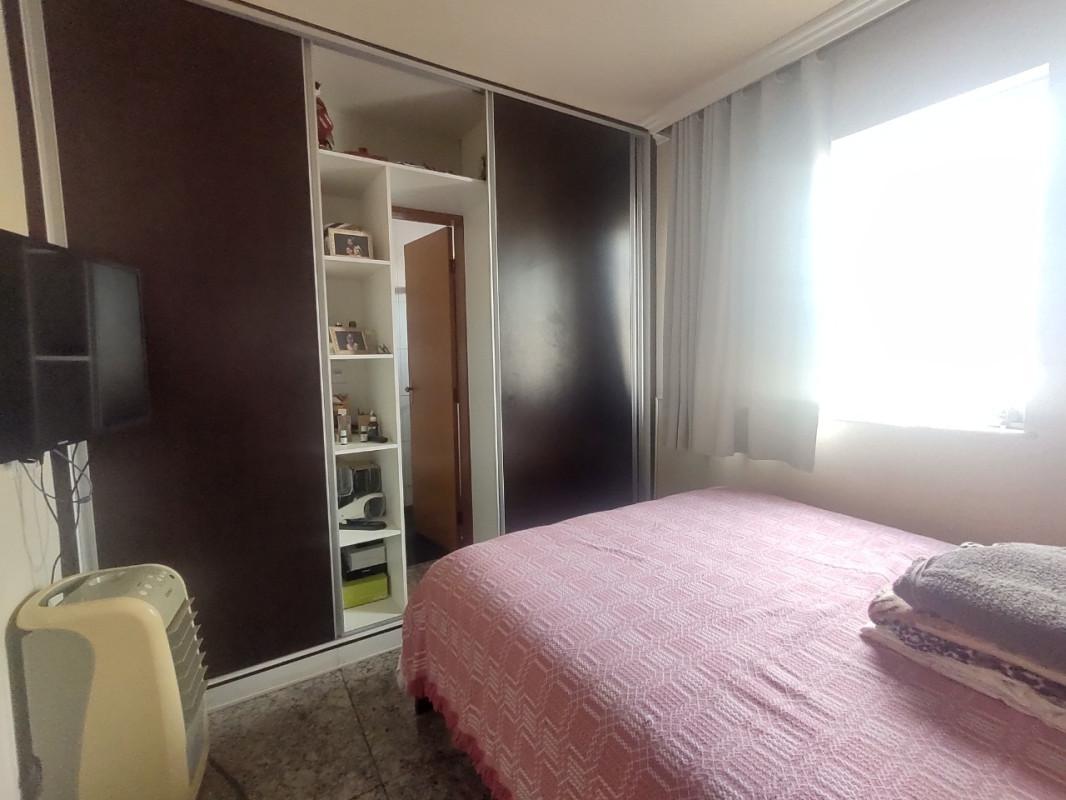 Cobertura, Sagrada Família, 4 Quartos, 2 Vagas, 1 Suíte