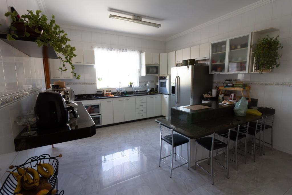 Casa, Sagrada Família, 4 Quartos, 6 Vagas, 1 Suíte