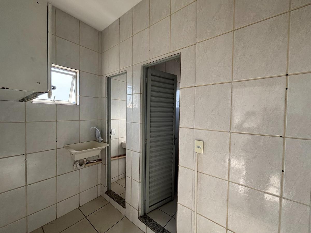 Sala, Venda Nova, 0 Quarto, 0 Vaga