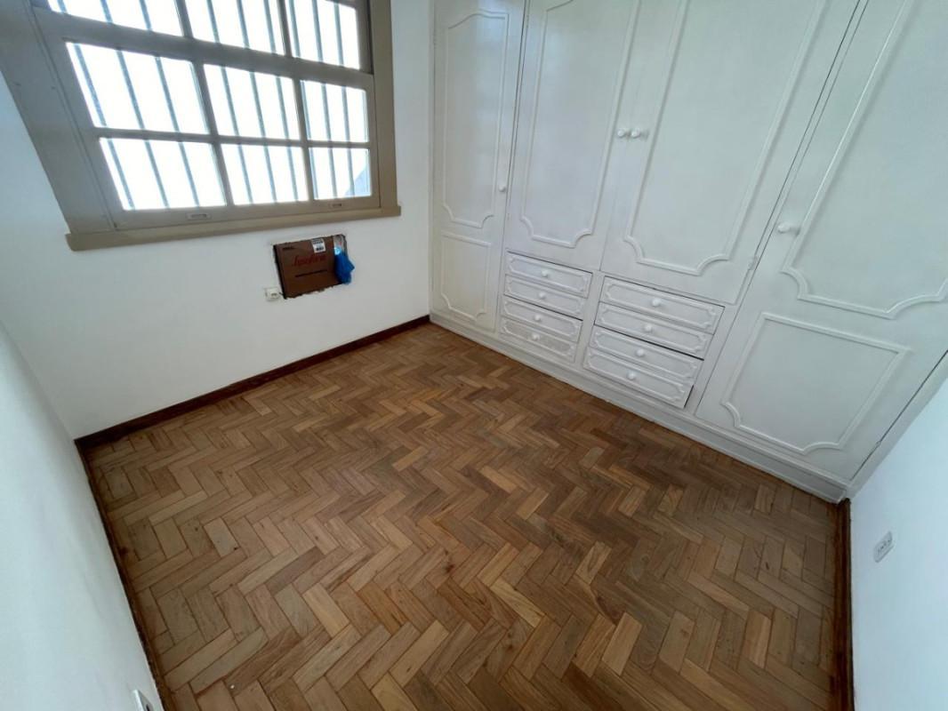 Casa, Funcionários, 3 Quartos, 2 Vagas