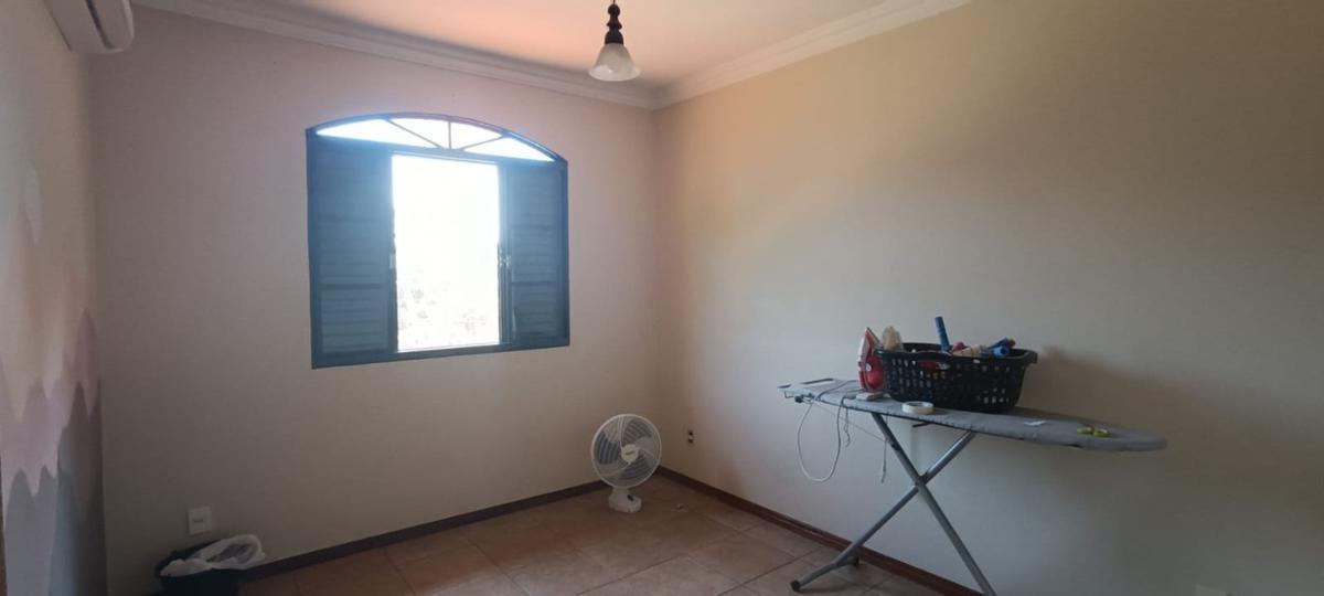 Casa, Casa Amarela, 5 Quartos, 40 Vagas, 5 Suítes