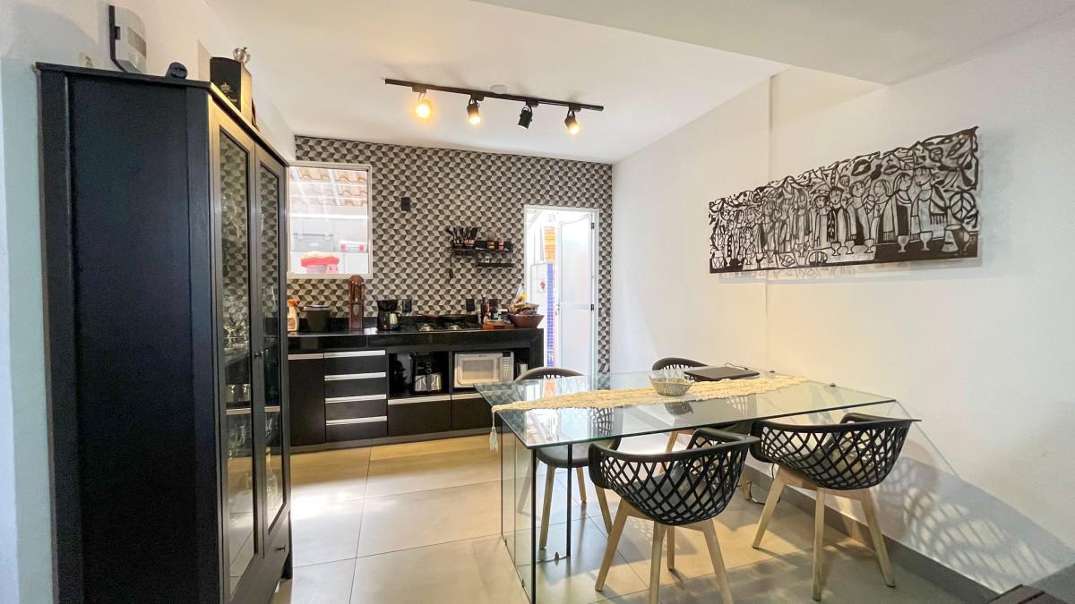 Casa, Castelo, 2 Quartos, 2 Vagas