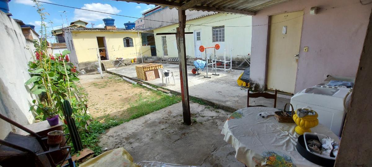 Casa, Santa Cruz Industrial, 6 Quartos, 1 Vaga