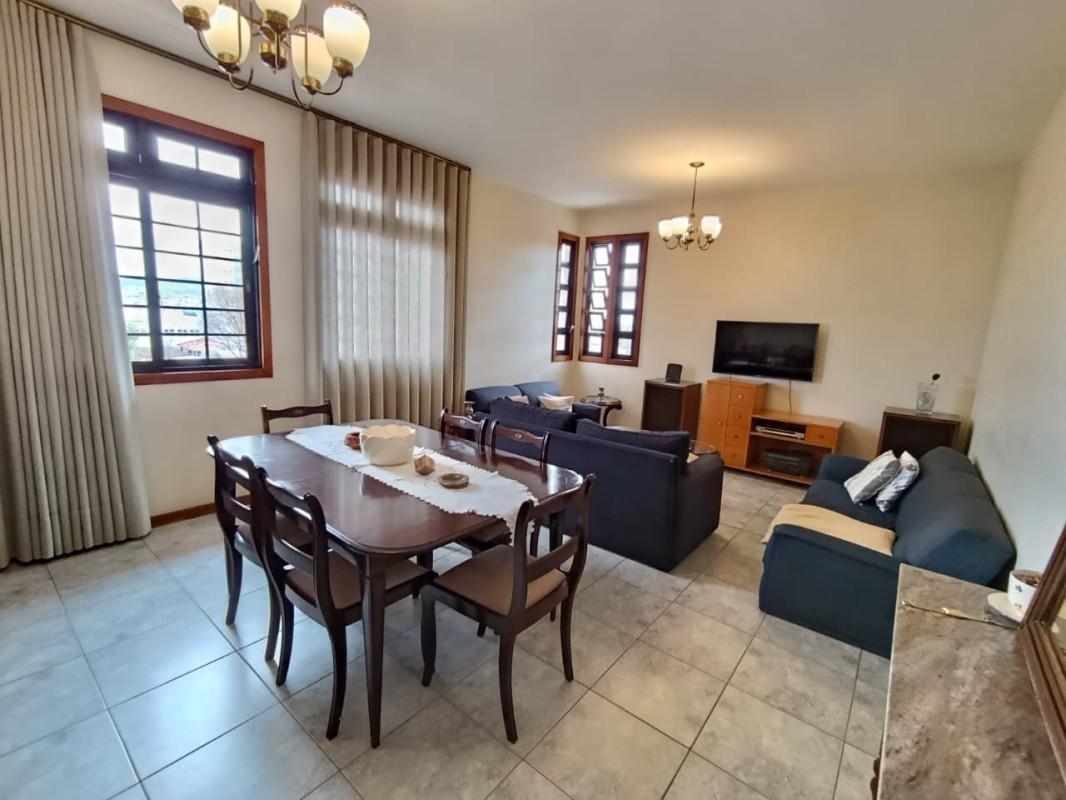 Casa, Caiçaras, 3 Quartos, 9 Vagas, 1 Suíte