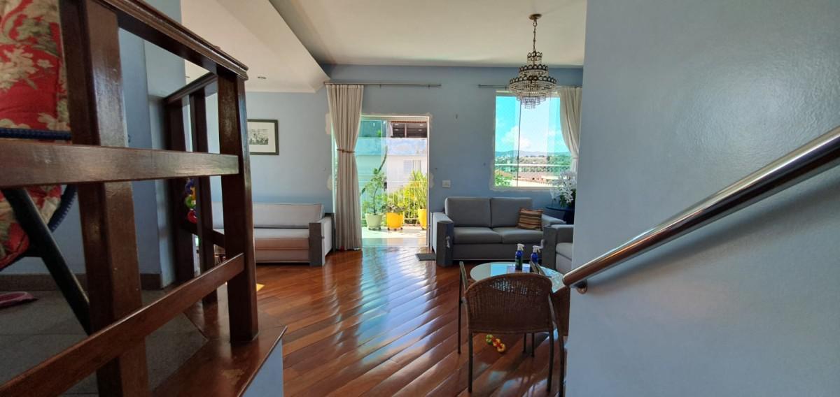 Casa, João Pinheiro, 5 Quartos, 4 Vagas, 1 Suíte