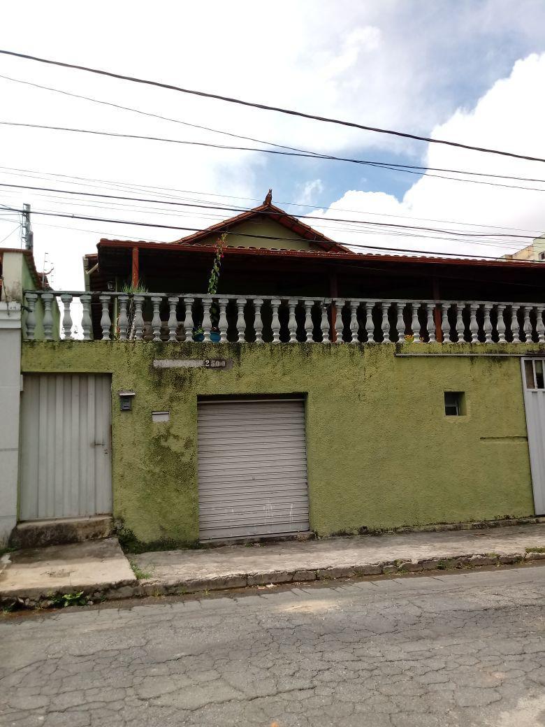 Casa, Floramar, 3 Quartos, 1 Vaga, 1 Suíte