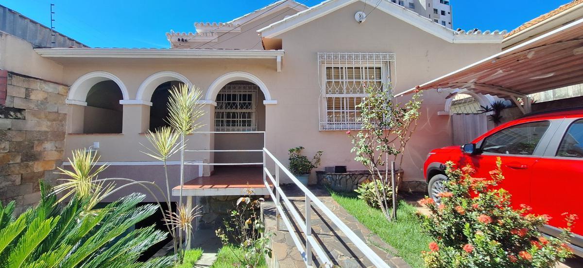 Casa, Floresta, 6 Quartos, 1 Vaga, 1 Suíte