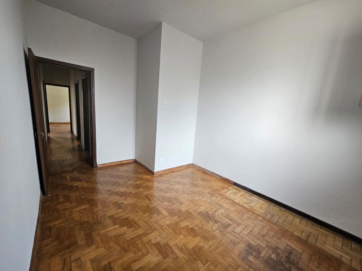 Casa, Renascença, 4 Quartos, 2 Vagas
