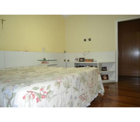 Casa, Castelo, 3 Quartos, 2 Vagas, 1 Suíte