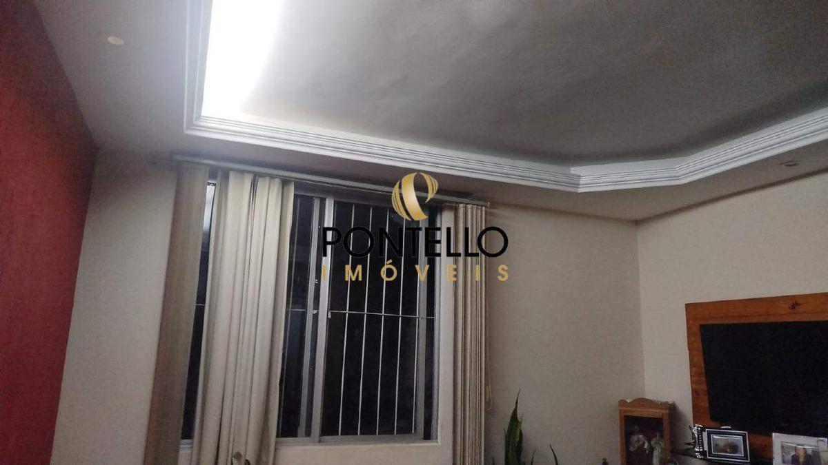 Apartamento, Sagrada Família, 2 Quartos, 1 Vaga, 1 Suíte