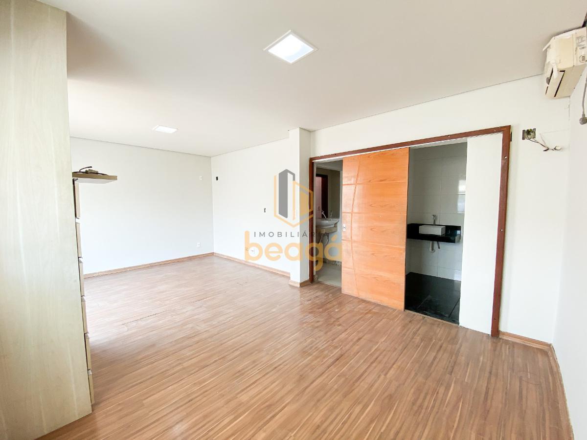 Casa, Parque Turistas, 4 Quartos, 2 Vagas, 2 Suítes