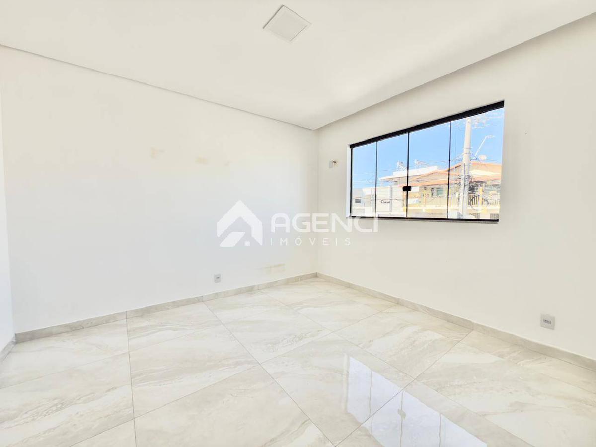 Casa, Cabral, 3 Quartos, 0 Vaga, 1 Suíte