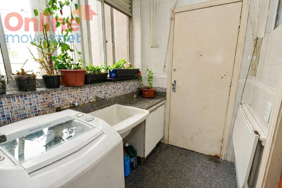 Apartamento, Funcionários, 4 Quartos, 0 Vaga, 1 Suíte