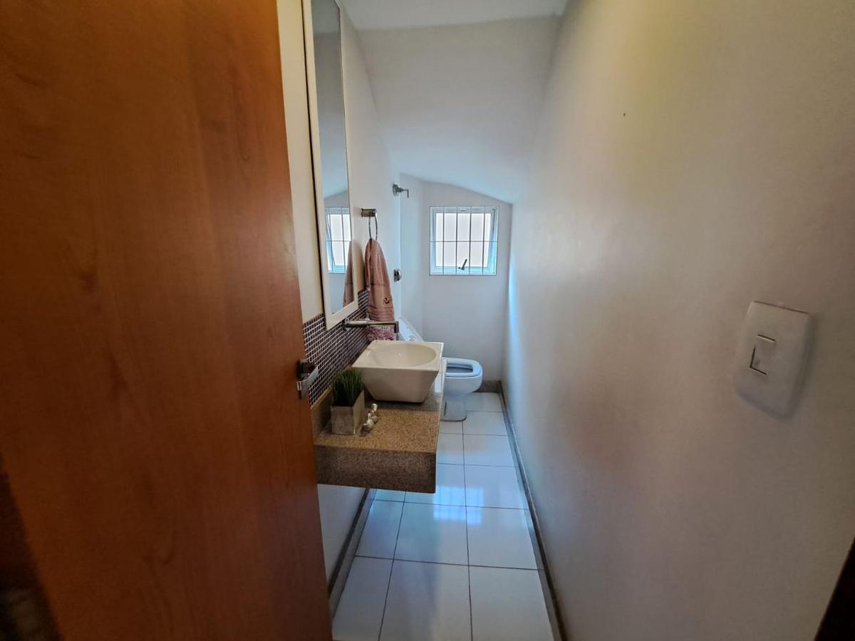 Casa, Santa Cruz, 3 Quartos, 3 Vagas, 1 Suíte