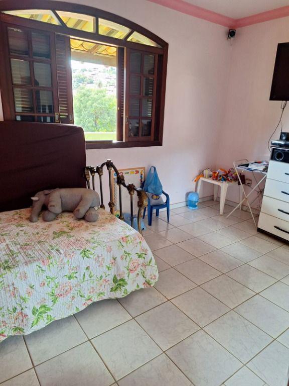 Casa, Siderúrgica, 3 Quartos, 0 Vaga