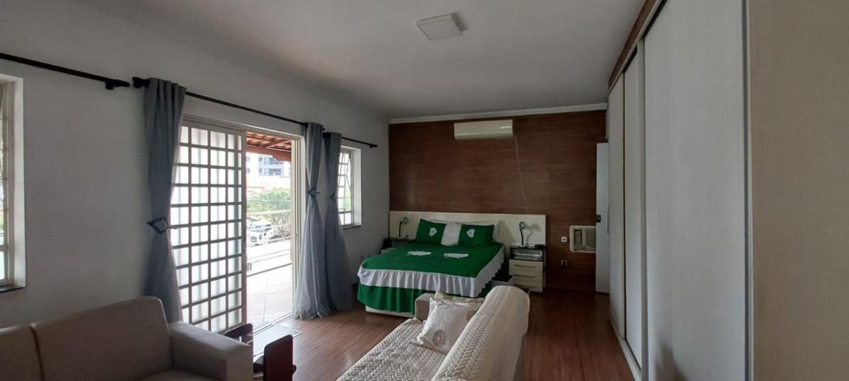 Casa, Jardim Riacho das Pedras, 3 Quartos, 10 Vagas, 1 Suíte