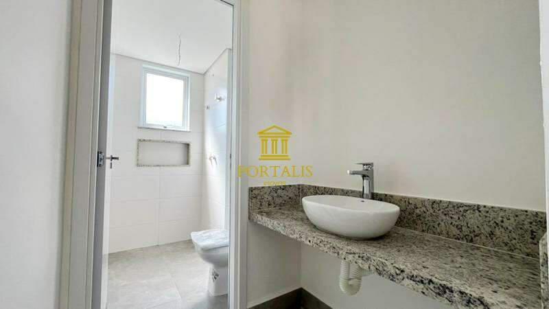 Apartamento, Castelo, 4 Quartos, 3 Vagas, 2 Suítes