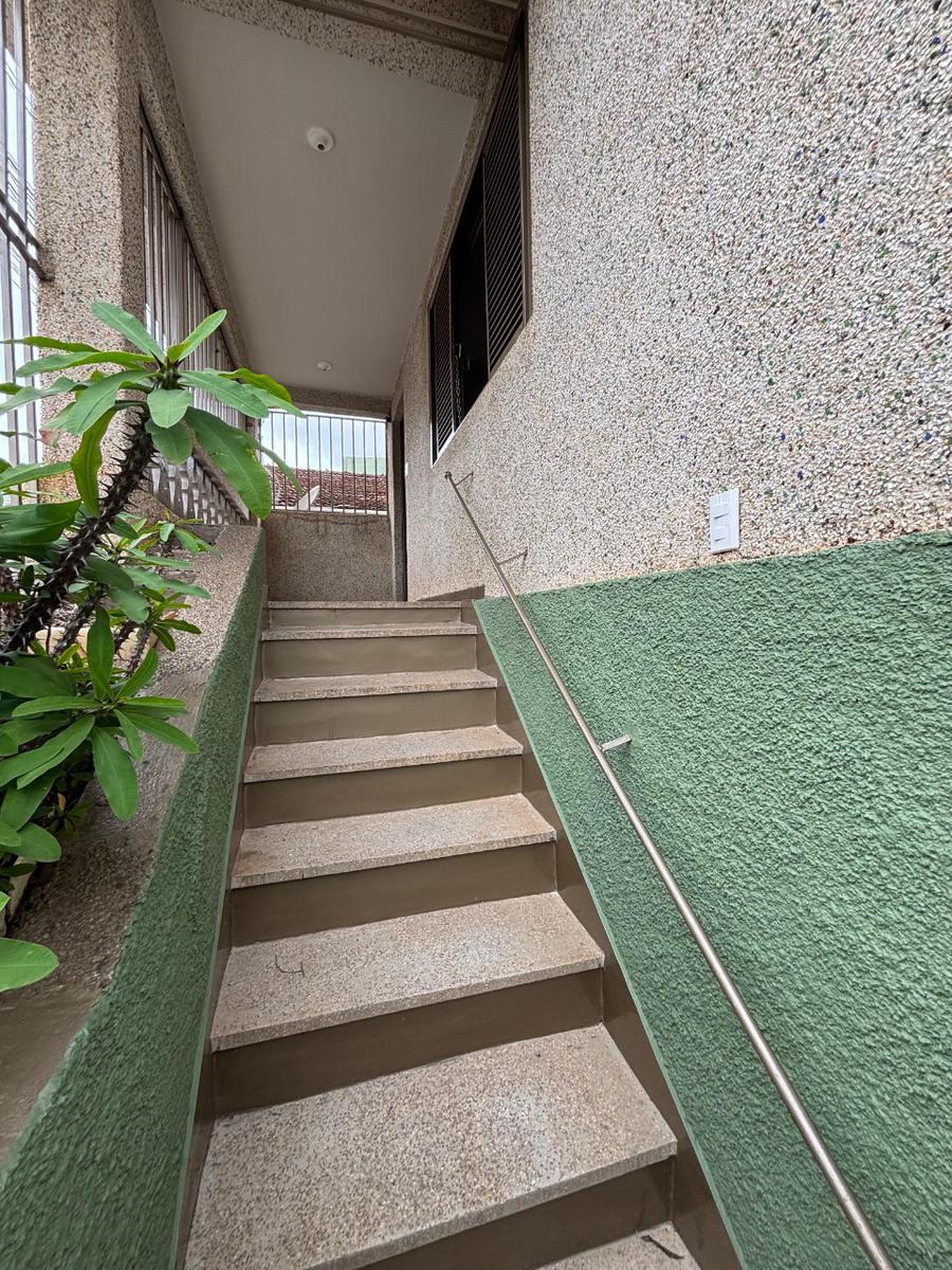 Casa, Centro, 3 Quartos, 5 Vagas, 1 Suíte