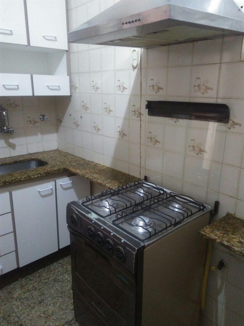 Apartamento, Sagrada Família, 2 Quartos, 1 Vaga, 1 Suíte