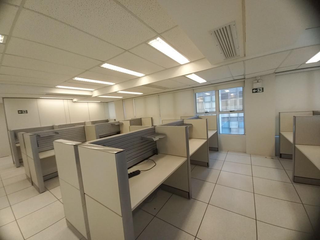 Sala, Savassi, 0 Quarto, 2 Vagas