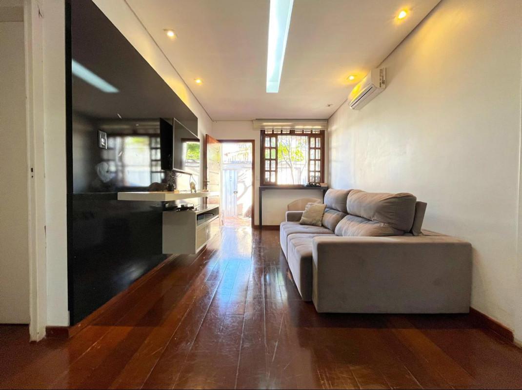 Casa, Paquetá, 3 Quartos, 2 Vagas, 1 Suíte