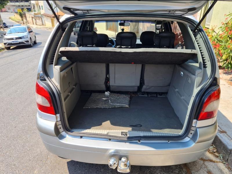 Renault Scénic Rxe/ Privilège 2.0 16v 5p Aut.