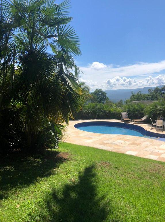 Casa, Jardim Serrano, 4 Quartos, 6 Vagas, 3 Suítes