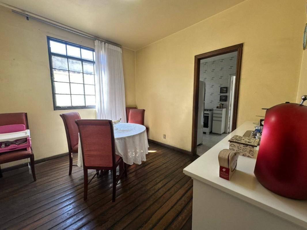 Cobertura, Luxemburgo, 4 Quartos, 2 Vagas, 1 Suíte