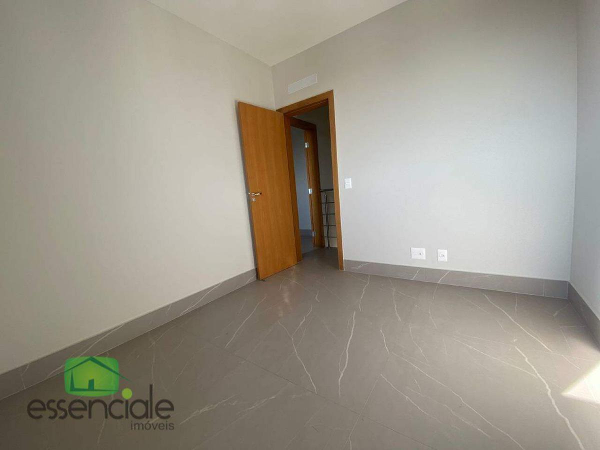 Cobertura, Fonte Grande, 3 Quartos, 2 Vagas, 1 Suíte