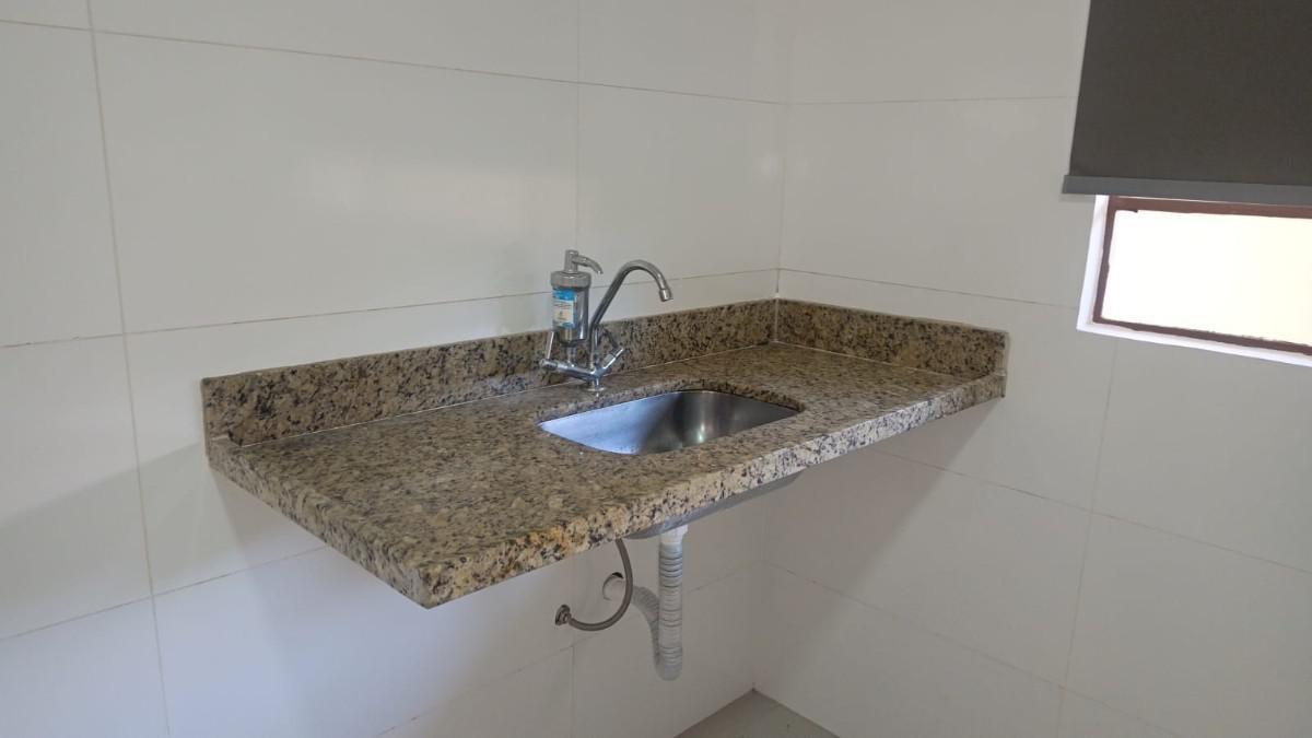 Casa, Guanabara, 2 Quartos, 1 Vaga, 1 Suíte